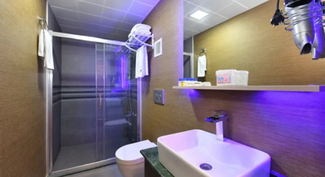 Трёхместный номер Standard с видом на город Sea Moon Hotel