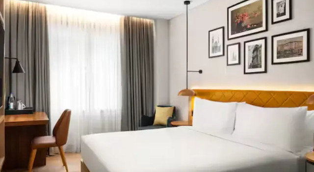 Двухместный номер c видом на атриум Отель Hilton Garden Inn Баку