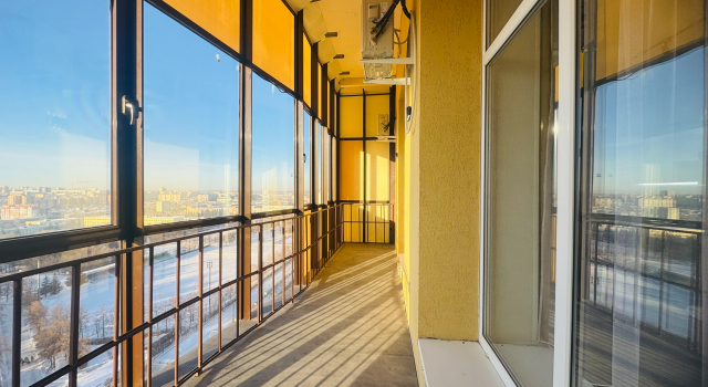 Vidovaya Studiya S Panoramnym Balkonom, 17 Etazh Flat, Boek Appartement Tsjeljabinsk Chelyabinsk