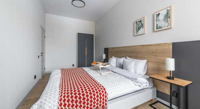 Квартира 2-к. 76 м² 5 Кроватей, Забронировать Апартаменты/квартира Отели Санкт-Петербурга с парковкой, рядом с Владимирская, Парковка