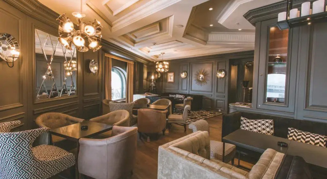 Fairmont Grand Hotel Kyiv, Buchen Sie Hotel Podilskyj Kiew