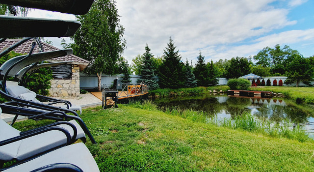 Baza Otdykha Zaglyadovka, Prenota Hotel Svetloe Pole 
