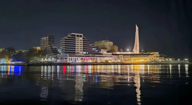 V Centre S Vidom Na Sevastopol'skuyu Buhtu Apartments, Prenota Appartamento Sebastopoli 