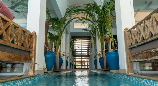 Recreation camp Visiwa Beach Resort, Book Turistbase Hoteller i Coast Region med parkering, Parkering