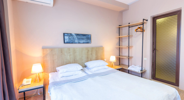 Двухместный номер Standard с балконом Hotel N16