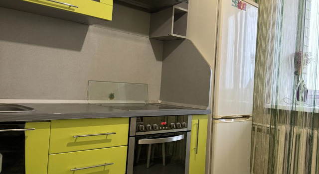 Dvukhkomnatnaya V Tsentre Goroda Flat, Book Apartment Hotels in Kirov Region with Parking, Parking