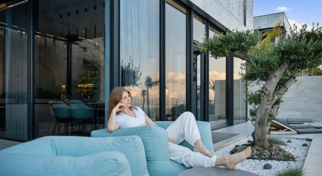 Вилла Saudade futuristic ultra luxury ocean zen retreat