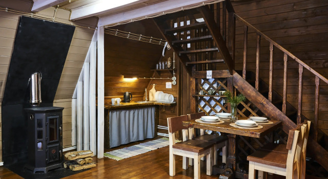 Двухместный коттедж с сауной с камином Мансарда с видом на сад Отель Алино