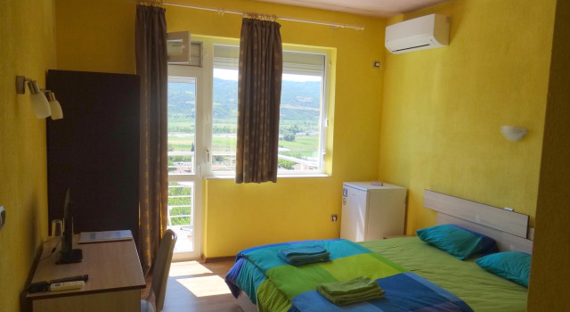 Guestrooms Struma Dolinata Guest House, Réserver Maison d'hôtes Hôtels à Blagoevgrad avec parking, Parking