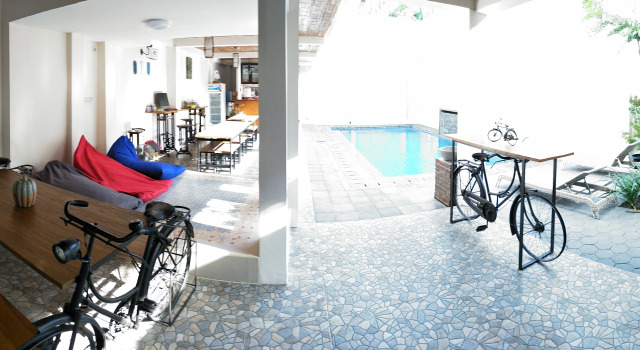 Otu by Ostic Hostel, Book Hostel / Vandrerhjem Hoteller i Mergangsan med parkering, Parkering