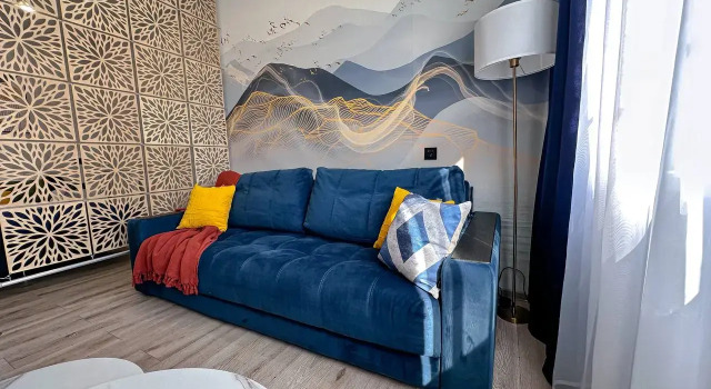 S dvuspalnoj krovatyu i kruglosutochnym zaseleniem set Kak Doma Flat, Book Apartment Apatity Murmansk Region