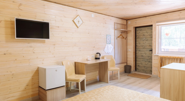 Tri Medvedya Guest House, Reserva ahora Hostal o pensión Goryachinsk 