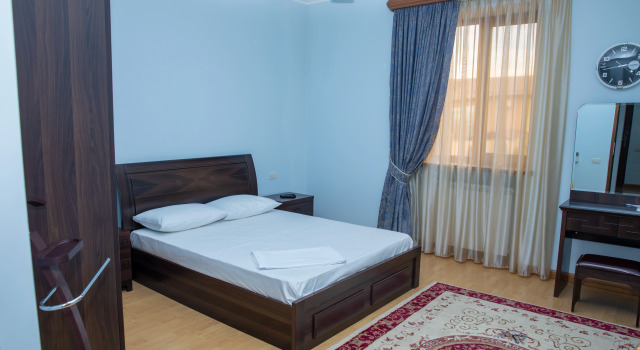 Doppel Junior-Suite mit Blick La Defense Hotel Yerevan