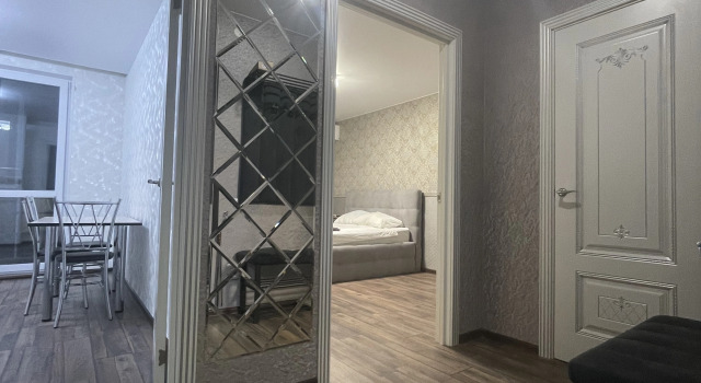 V 5 minutakh ot tsentra goroda Flat, Prenota Appartamento Hotel a Central Russia con parcheggio, Parcheggio