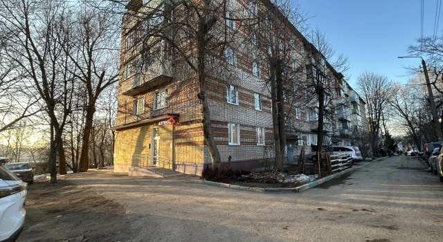 Хостел Май
