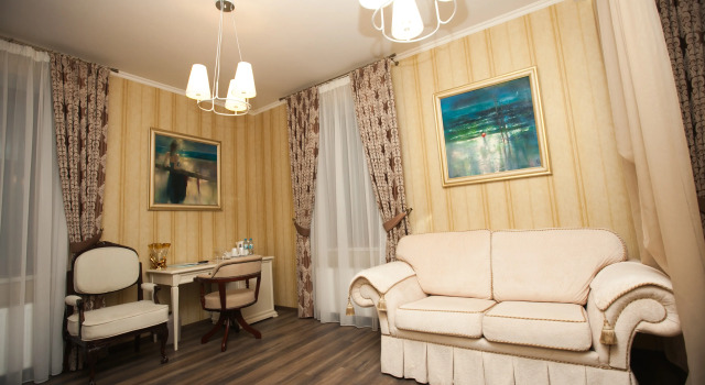 Двухместный номер Deluxe с балконом Hotel "Mandarin Clubhouse"