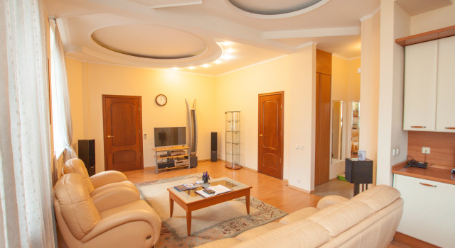 TVST - Mayakovskaya TV13 Apartments, Prenota Appartamento Appartamenti a Mosca, vicino a Stazione metro Mendeleevskaja, Appartamento
