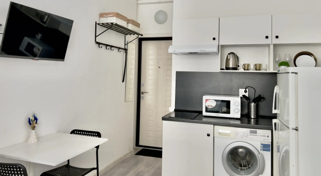 Schastlivyye Metry s Beskontaktnym Zaseleniyem Apartments, Book Lejlighed Billige hoteller i Leninsky District