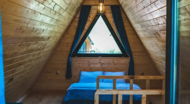 Шестиместный коттедж с балконом и с красивым видом из окна Вилла Kazbegi Folk