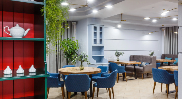 Yo-Moyo Hotel