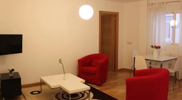 Четырёхместные апартаменты Apartamentos Debambú