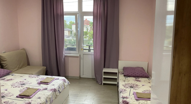 Camera tripla Superior con balcone e con vista 524 Guest house