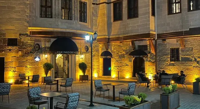 Boutique hotel Four Mansions Hotel