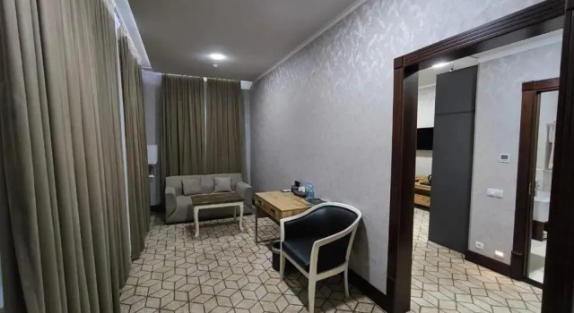Люкс Отель Zarafshon Grand