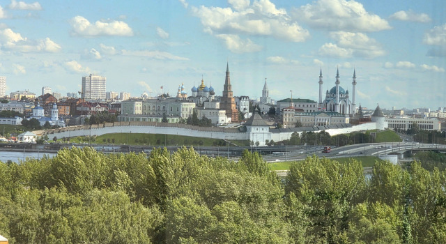 Apartamenty S Panoramnym Vidom Na Reku Kazanka I Kazanskiy Kreml, Ryadom So Stantsiey Metro Flat, Prenota Appartamento Hotel a Tatarstan con parcheggio, Parcheggio