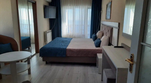 Plyazhnyye na Drazhinskogo 7a Apartments, 8, Rezervovat Apartmán Jalta 