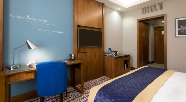 Standard Doppel Zimmer Radisson BLU Hotel Yerevan