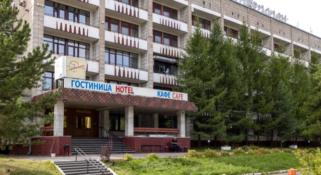 Отель  Меридиан