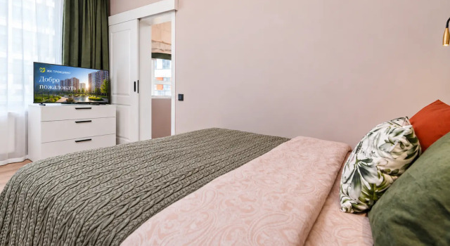 FolkFort - Prostornaya Kvartira Dlya Chetverykh u Lobanovskogo Lesa Flat, Book Apartment Cheap Hotels in Moscow