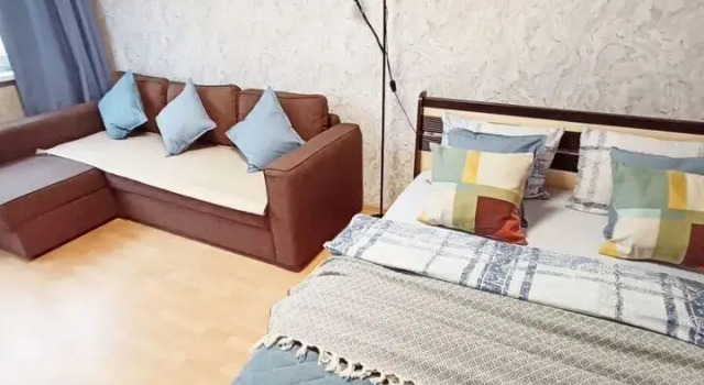Uyutnaya Svetlaya S Panopamnym Balkonom Flat, Buchen Sie Ferienwohnung Hotels in Oblast Moskau mit Parkplatz, Parkplätze