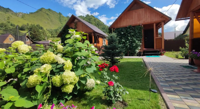 Private house Domik U Gory Verblyud, Prenota Casa vacanze Hotel a Repubblica dell'Altaj con parcheggio, Parcheggio