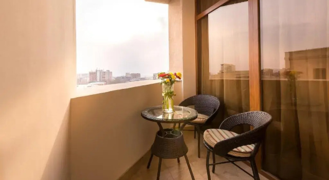 Family Double room with balcony and with city view Yerevan Paris Hotel