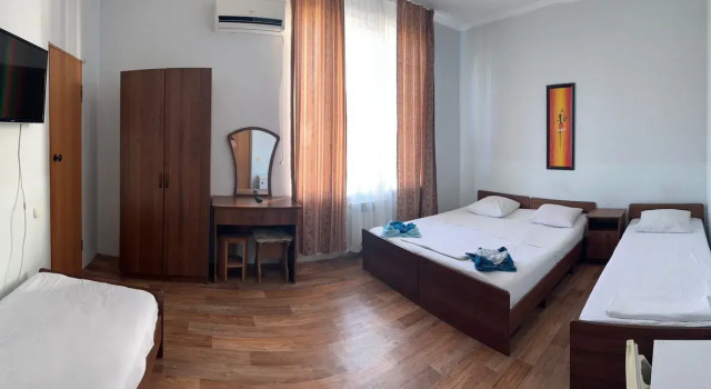 Четырёхместный номер Comfort с видом на город Гостевой дом Белые паруса