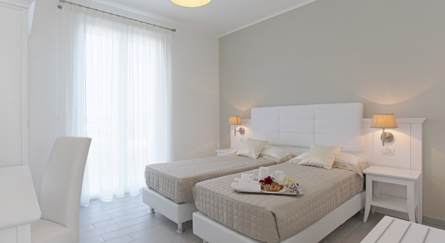 Семейный номер Deluxe с балконом и с красивым видом из окна Scala Dei Turchi Resort