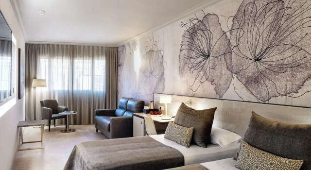 Трёхместный номер Делюкс с доступом в СПА Sallés Hotel Pere IV
