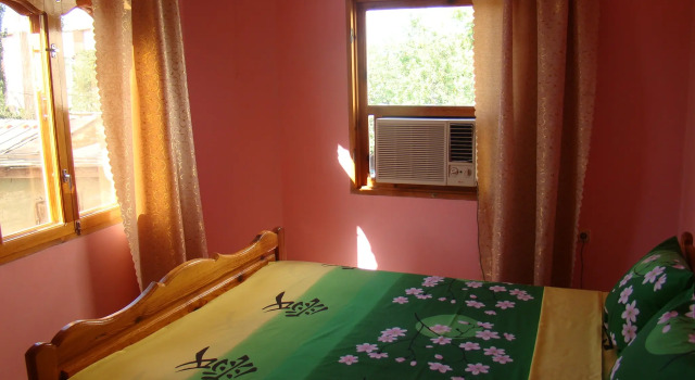 Adore, Rezervovat Hotel Sudak 