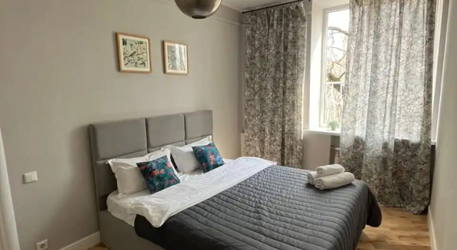 Квартира M.O.O.N APARTMENTS  Толе би Тулебаева кв 8 Центр, Забронировать Апартаменты/квартира Апартаменты Алматы, рядом с Станция метро Алмалы, Апартаменты/квартира