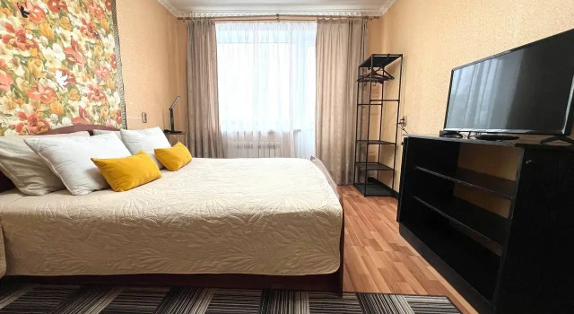 Квартира на Чкалова 36, подъезд 1, Забронировать Апартаменты/квартира Недорогие отели Оренбургской области, недорого