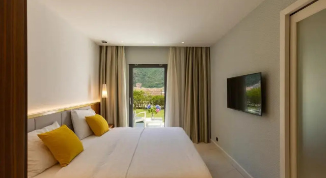Двухместный номер Premium с видом на сад HUMA Kotor Bay Hotel and Villas
