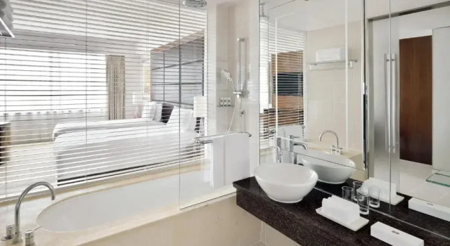 Номер Standard Crowne Plaza Dubai Festival City