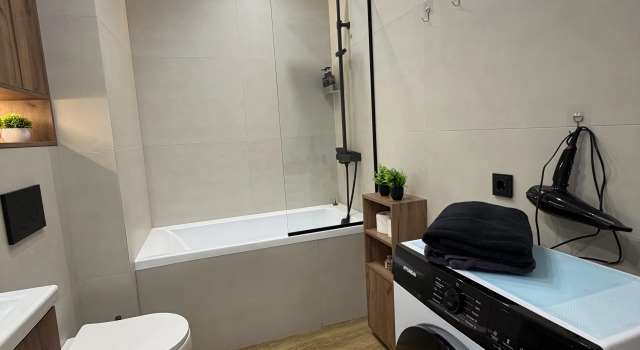 Uyutnaya Studiya S Dizaynerskim Remontom Flat, Prenota Appartamento Hotel a Tatarstan con parcheggio, Parcheggio
