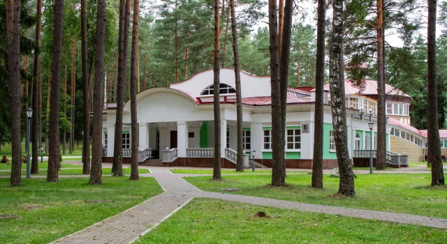 Ozdorovitelnyj Kompleks Ogonek Hotel, Buchen Sie Hotel Volma 
