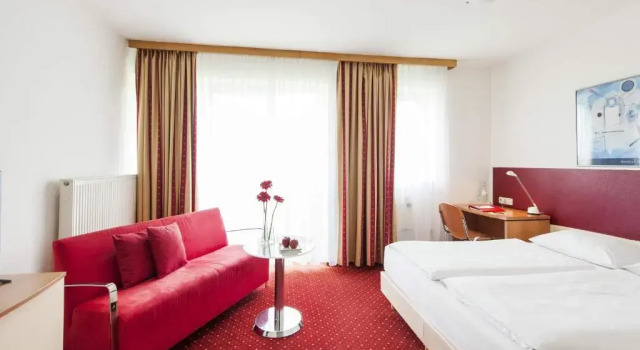 AZIMUT Hotel Erding, Book Hotel Erding Upper Bavaria