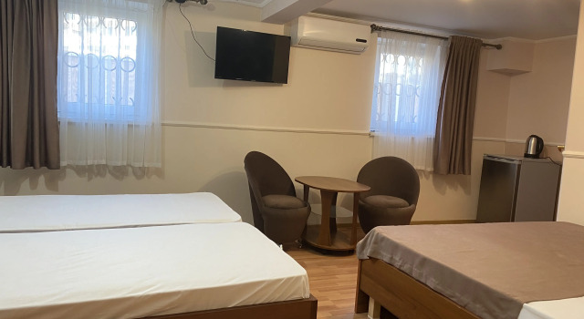 Camera quadrupla Standard vista litorale U Morya Mini-Hotel