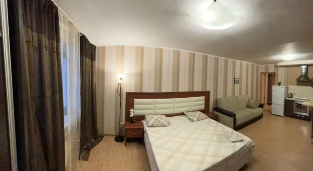 Трёхместные апартаменты Comfort с балконом и с видом на город Апартаменты Саквояж Большая Подгорная 57