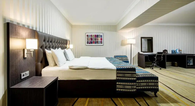 Двухместный люкс Shymkent Grand Hotel